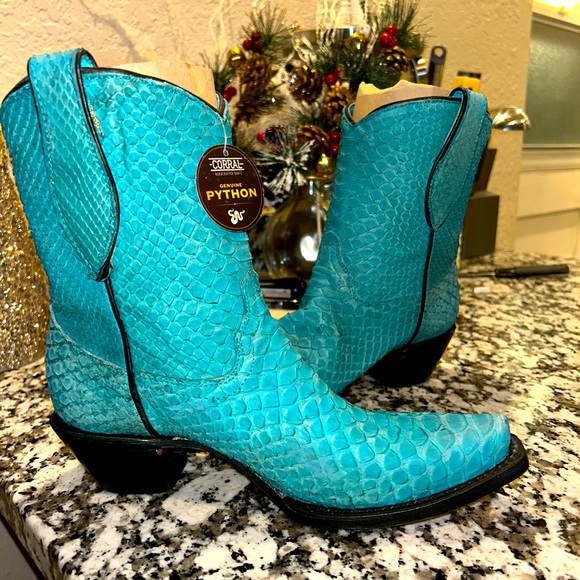 Shoes - Turquoise, genuine Python western boots!